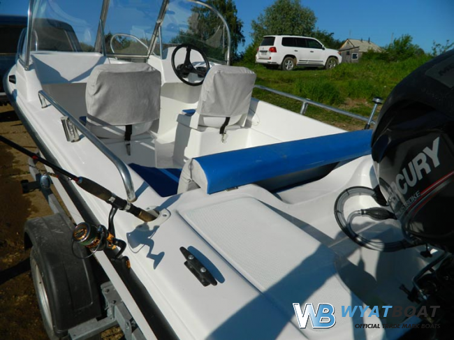 Wyatboat-430DC (тримаран)